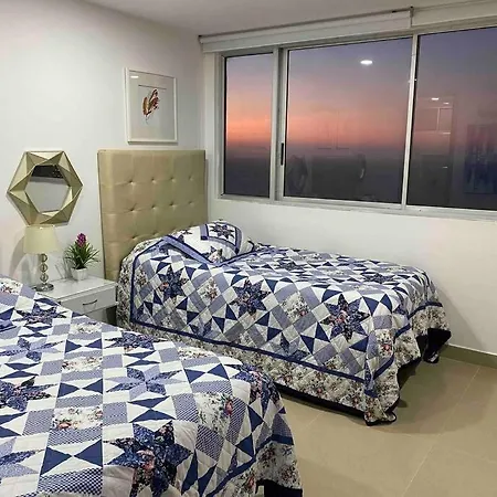 Apartamento Apto 3002 Frente Al Mar- Edificio Palmetto, Piso 30