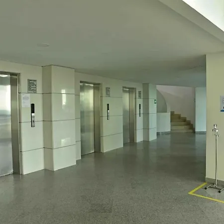 Apto 3002 Frente Al Mar- Edificio Palmetto, Piso 30 Apartamento