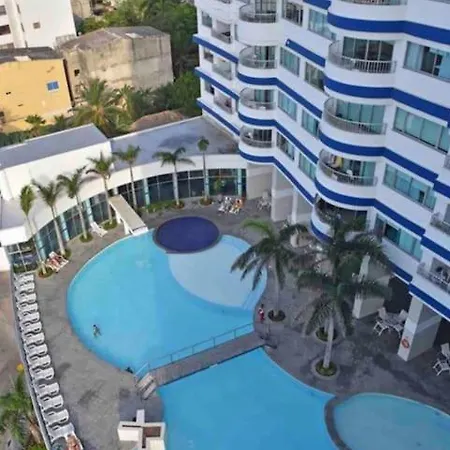 Apto 3002 Frente Al Mar- Edificio Palmetto, Piso 30 Apartamento *