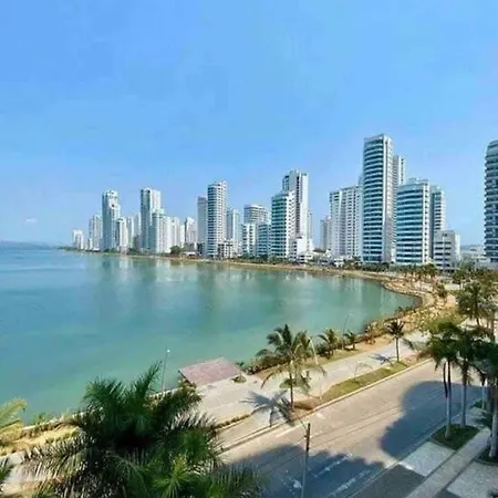 Apto 3002 Frente Al Mar- Edificio Palmetto, Piso 30 Apartamento *