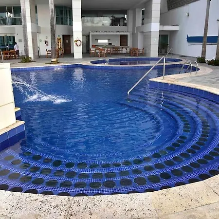 Apto 3002 Frente Al Mar- Edificio Palmetto, Piso 30 Apartamento